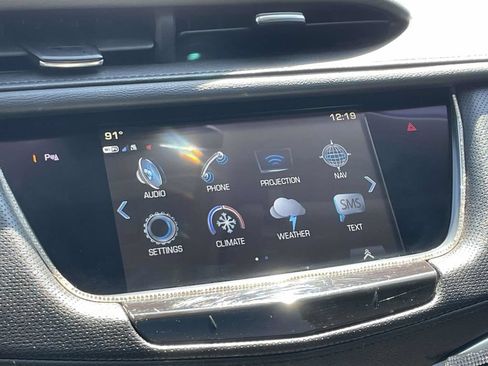 Used 2018 Cadillac XT5 Luxury w/ Driver Awareness Package AWD/4WD image 32