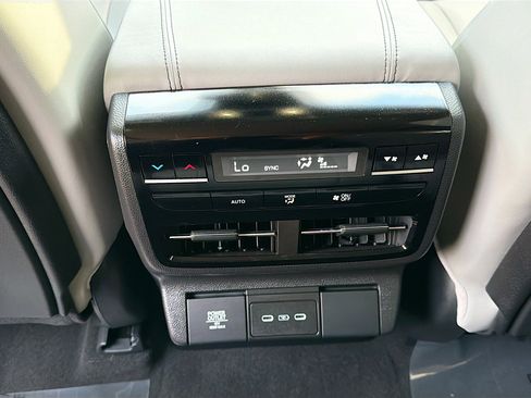 Used 2025 Acura MDX SH-AWD w/ Technology Package image 20