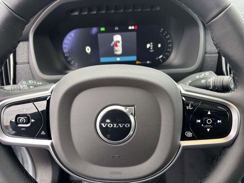 New 2026 Volvo XC90 B6 Ultra image 17