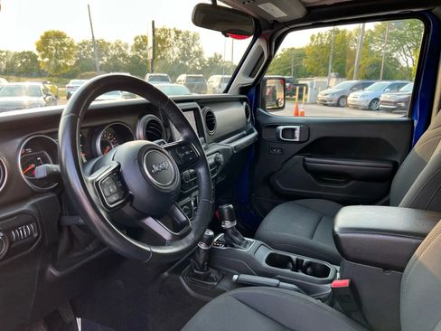 Used 2018 Jeep Wrangler Sport image 10