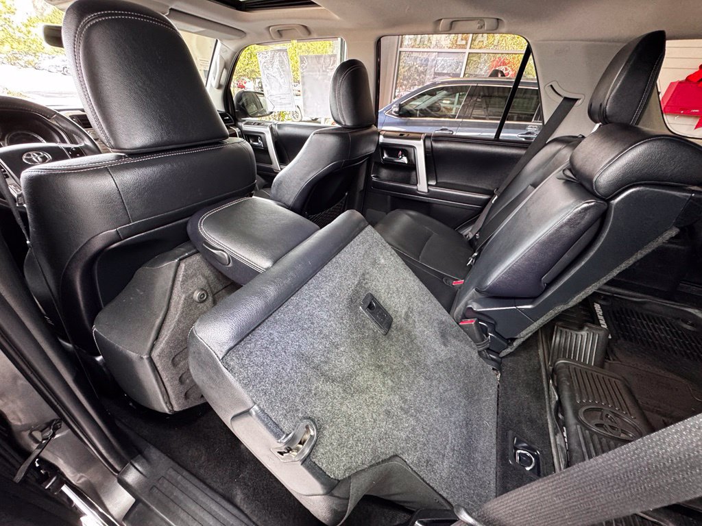 Used 2018 Toyota 4Runner Limited AWD/4WD image 41
