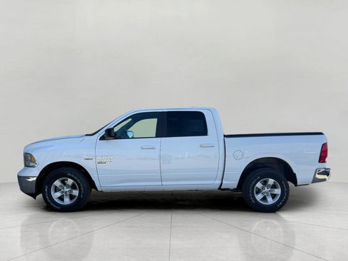 Used 2019 RAM 1500 Classic SLT image 8