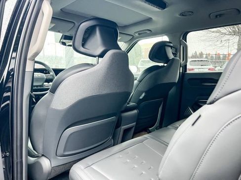 New 2026 Kia EV9 Wind image 12