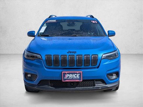 Used 2021 Jeep Cherokee Latitude Plus image 2