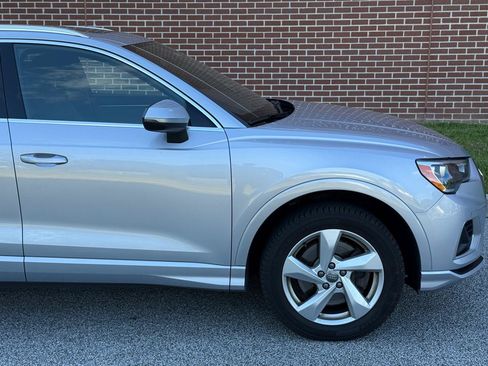 Used 2020 Audi Q3 2.0T Premium AWD/4WD image 17