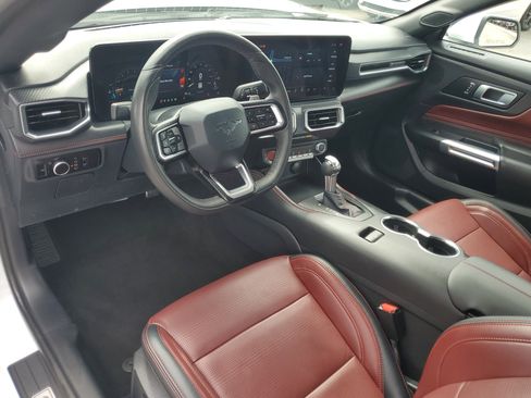 Certified 2025 Ford Mustang GT Premium image 16