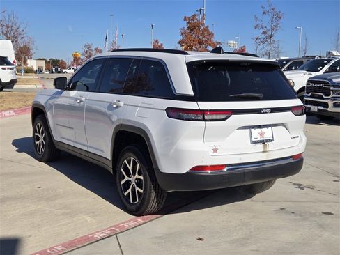 New 2025 Jeep Grand Cherokee Limited w/ Luxury Tech Group II image 3