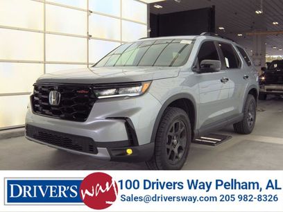 Used 2025 Honda Pilot TrailSport