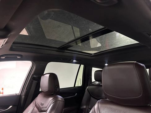 Used 2020 Cadillac XT6 Premium Luxury AWD/4WD image 9