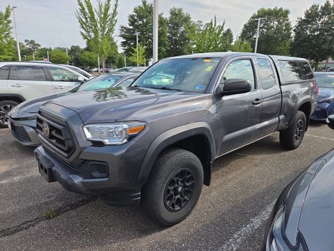 Used 2022 Toyota Tacoma SR w/ SX Package AWD/4WD image 7