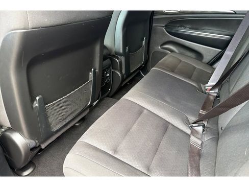 Used 2020 Jeep Grand Cherokee Laredo image 14