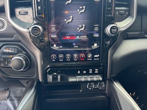 Used 2020 RAM 1500 Big Horn image 16