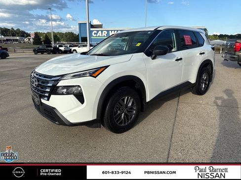 Certified 2026 Nissan Rogue S FWD image 16