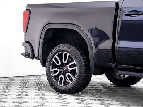 Used 2023 GMC Sierra 1500 AT4 w/ Technology Package AWD/4WD image 35