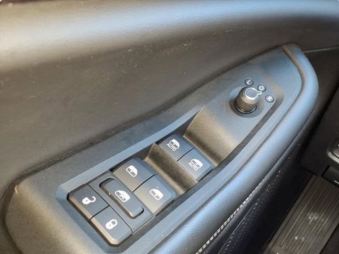 Used 2022 Jeep Grand Cherokee L Laredo w/ Luxury Tech Group I image 25