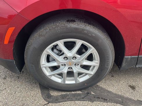Used 2022 Chevrolet Equinox LT FWD image 9
