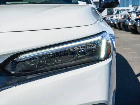 Used 2022 Honda Civic Sport image 8