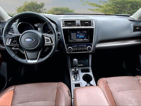 Used 2019 Subaru Outback 2.5i Touring AWD/4WD image 7