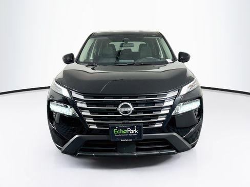 Used 2025 Nissan Rogue SV FWD image 2