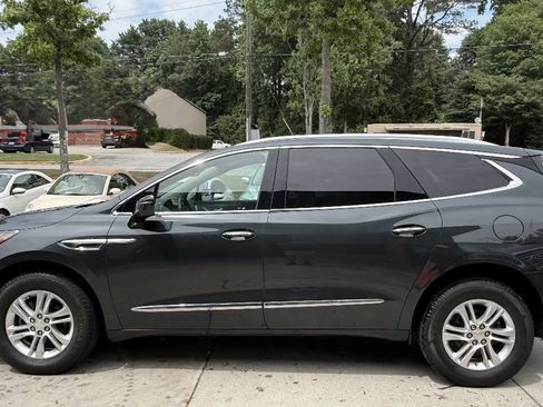 Used 2019 Buick Enclave Essence FWD image 5