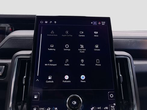 Used 2025 GMC Yukon Denali image 10