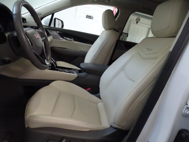 Certified 2024 Cadillac XT6 Premium Luxury w/ Technology Package AWD/4WD image 2