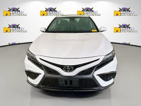 Used 2022 Toyota Camry SE AWD/4WD image 2