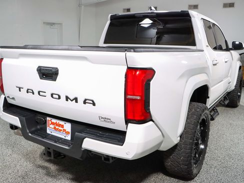 Used 2024 Toyota Tacoma SR5 image 7