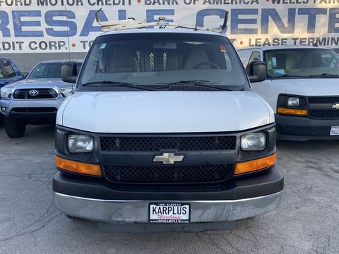 Used 2014 Chevrolet Express 2500 image 3