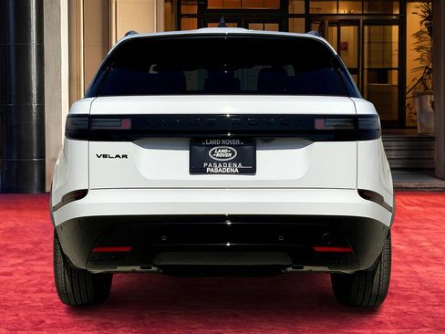 New 2026 Land Rover Range Rover Velar Dynamic SE image 4