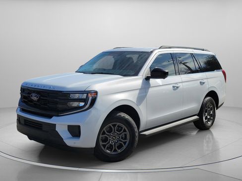 New 2025 Ford Expedition Active AWD/4WD image 2