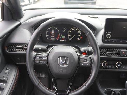 Used 2025 Honda HR-V Sport image 12