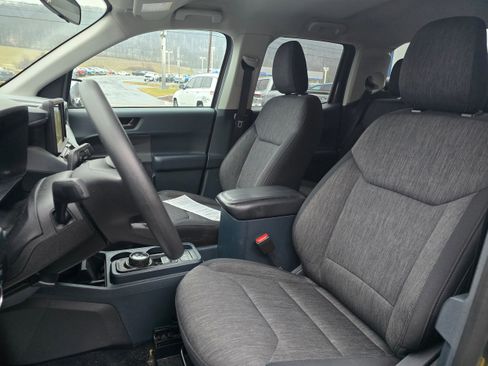 Used 2023 Ford Maverick XLT w/ Black Appearance Package image 12