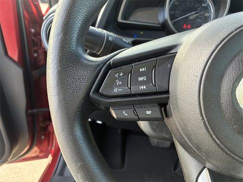 Used 2019 Toyota Yaris LE image 21