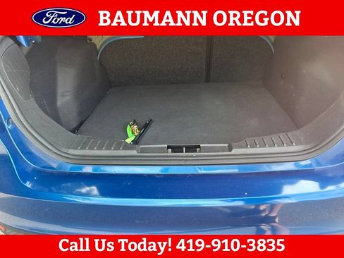 Used 2018 Ford Focus SE FWD image 12