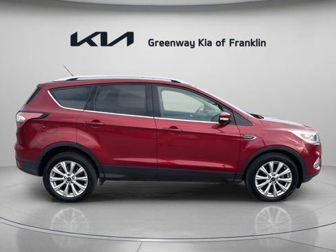 Used 2017 Ford Escape Titanium image 8