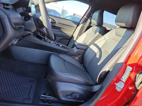 New 2024 Jeep Compass Trailhawk w/ Trailhawk Convenience Group image 6