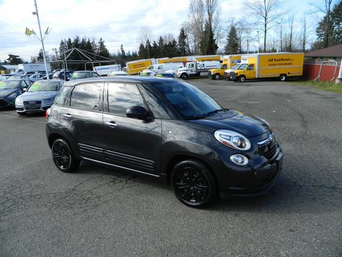 Used 2014 FIAT 500L Pop image 2