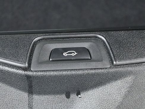 Used 2022 BMW X5 M50i w/ Executive Package image 29