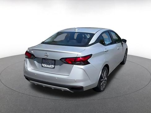 Used 2025 Nissan Versa SV FWD image 11