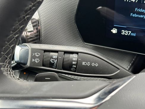 Used 2026 Chevrolet Equinox LT w/ Convenience Package II image 36