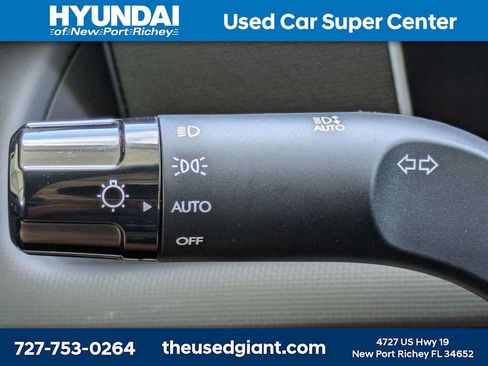 Used 2025 Hyundai Tucson SE FWD image 28