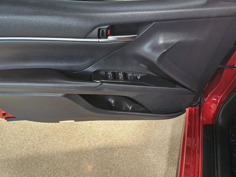 Used 2020 Toyota Camry XSE image 26