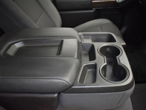 Used 2020 Chevrolet Silverado 1500 LT w/ All-Star Edition image 31