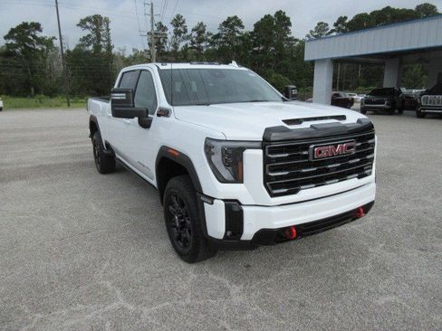 New 2025 GMC Sierra 2500 AT4 image 4