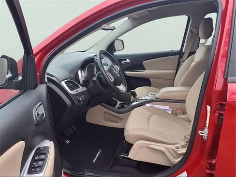 Used 2016 Dodge Journey SXT image 19