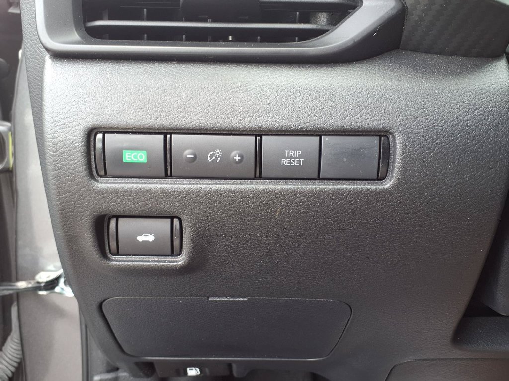 Used 2025 Nissan Sentra S FWD image 26