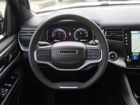 New 2025 Jeep Wagoneer L Series II w/ Premium Group I image 20