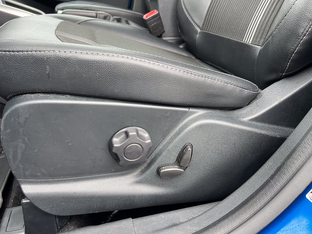 Used 2021 Ford EcoSport SES w/ Interior Protection Package AWD/4WD image 16