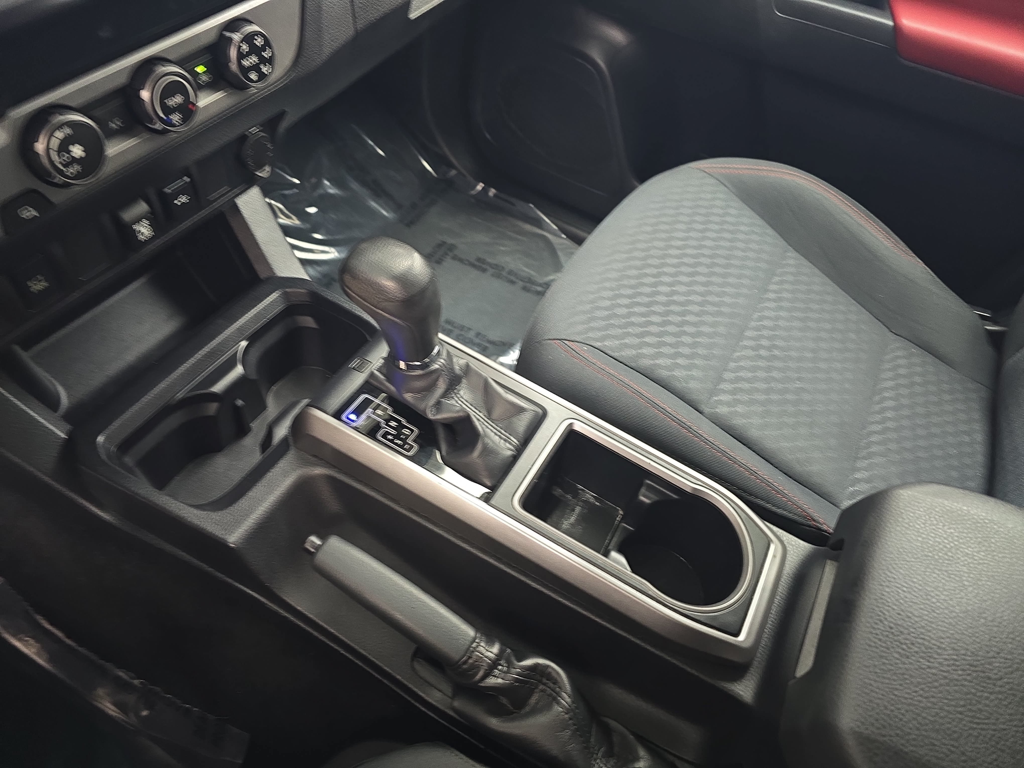 Used 2020 Toyota Tacoma SR5 RWD image 23